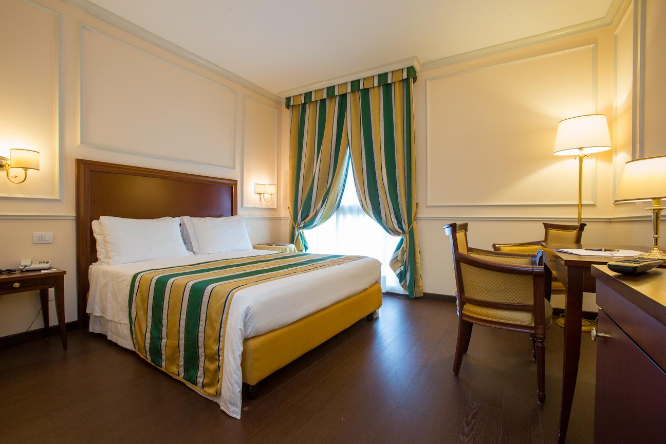 The Regency Sure Hotel Collection By Best Western Lissone Esterno foto