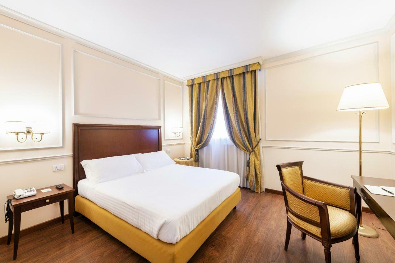 The Regency Sure Hotel Collection By Best Western Lissone Esterno foto